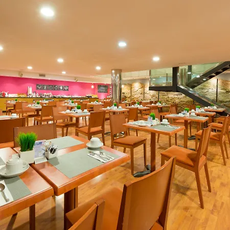 Rh Jerez Centro מלון
