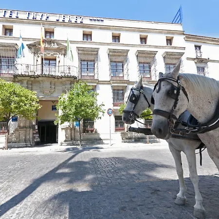 מלון Rh Jerez Centro 4*
