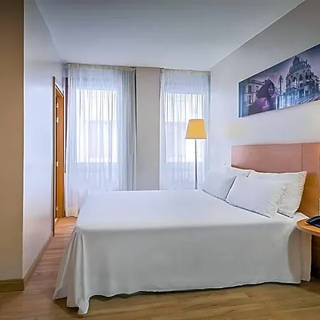 Rh Jerez Centro מלון